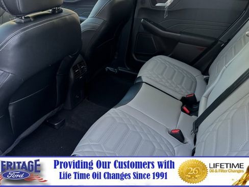 New 2024 Ford Escape SE w/ PHEV Premium Package FWD image 9