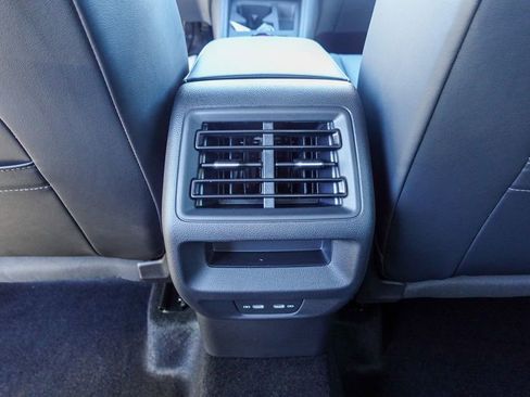 New 2026 Volkswagen Tiguan SE R-Line image 24