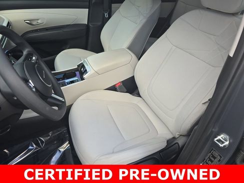 Used 2025 Hyundai Tucson SE image 14