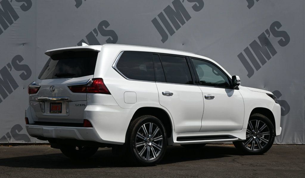 Used 2017 Lexus LX 570 4WD w/ Luxury Package image 5