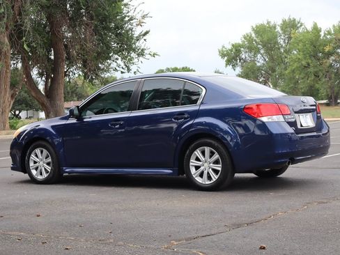 Used 2010 Subaru Legacy 2.5i Premium AWD/4WD image 7