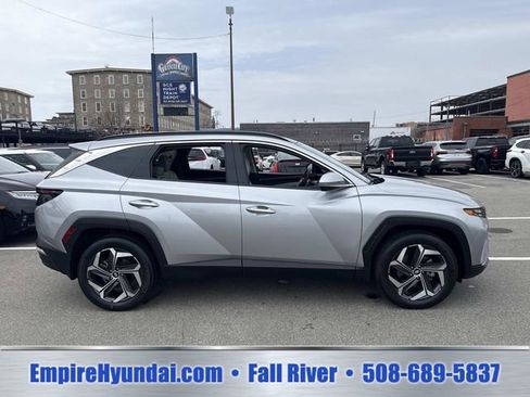 Used 2023 Hyundai Tucson Limited AWD/4WD image 3