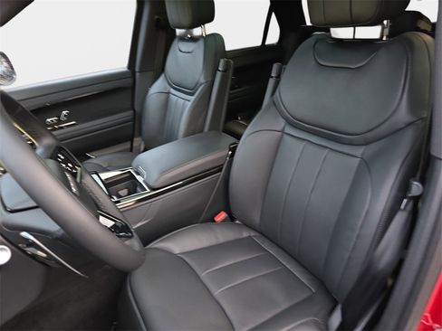 New 2026 Land Rover Range Rover Sport Dynamic SE image 15