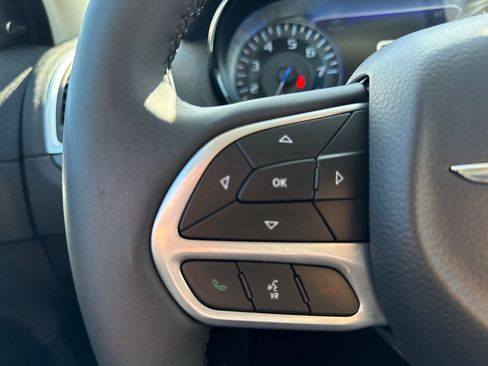 Used 2023 Chrysler 300 Touring L w/ Popular Equipment Group image 27