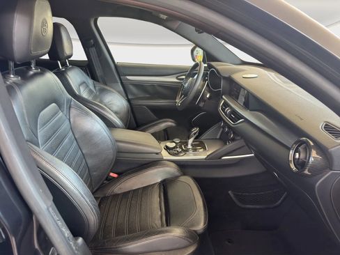 Used 2018 Alfa Romeo Stelvio Ti Sport image 18
