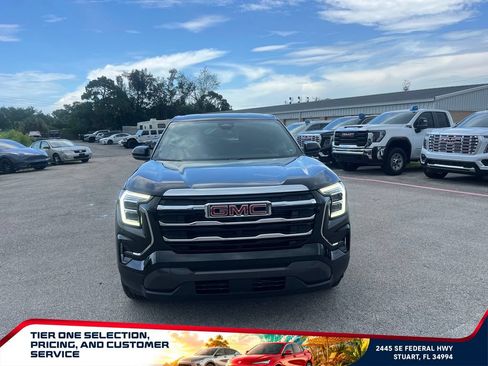 New 2027 GMC Terrain Elevation FWD image 3