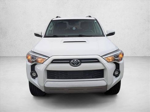 Used 2022 Toyota 4Runner TRD Off-Road Premium AWD/4WD image 2