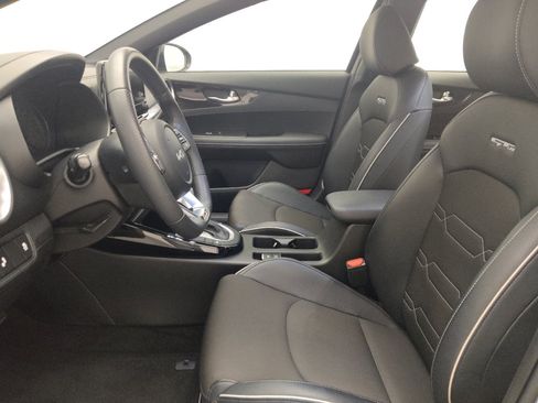 Used 2023 Kia Forte GT-Line w/ GT-Line Premium Package FWD image 17