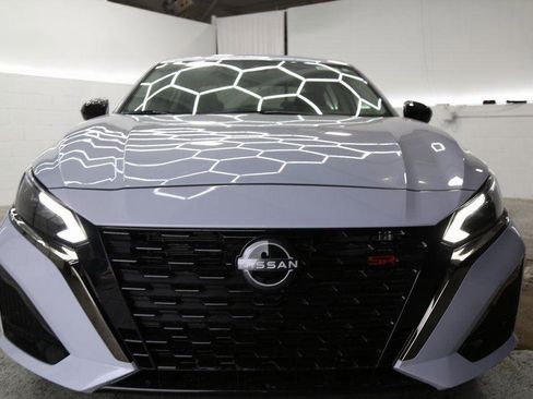 New 2025 Nissan Altima 2.5 SR w/ SR Premium Package image 9