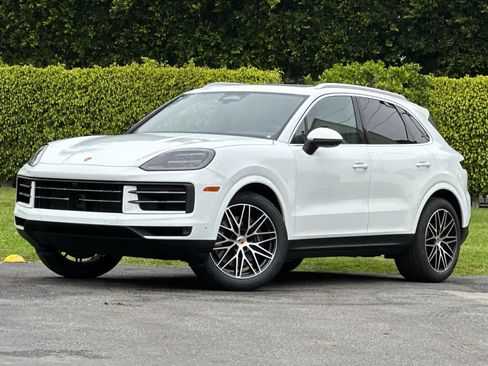 New 2026 Porsche Cayenne image 1