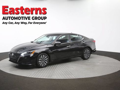 Used 2024 Nissan Altima 2.5 SV FWD image 56