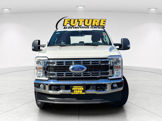Used 2025 Ford F250 XLT AWD/4WD image 2