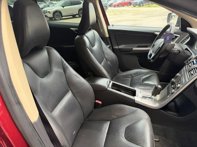 Used 2011 Volvo XC60 T6 AWD/4WD image 13