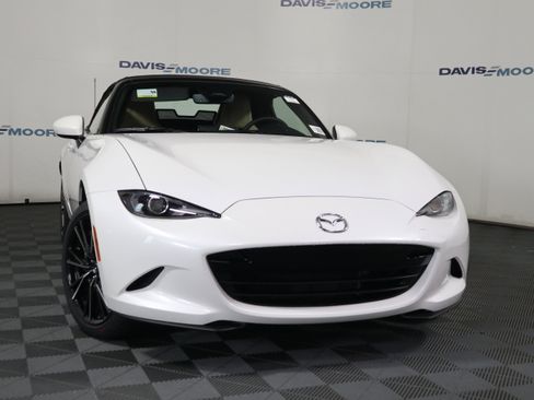 New 2026 MAZDA MX-5 Miata Grand Touring w/ Weather Package image 2