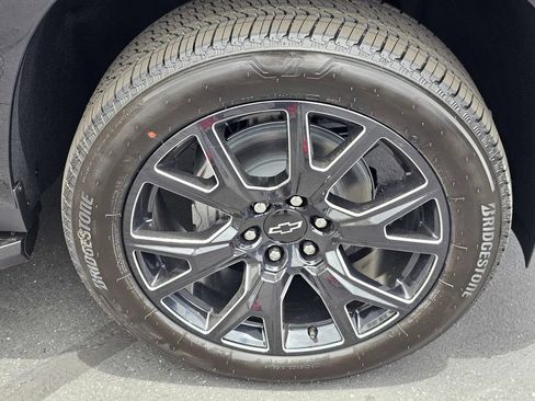 New 2026 Chevrolet Suburban LS w/ LPO, Dark Essentials Package RWD image 7