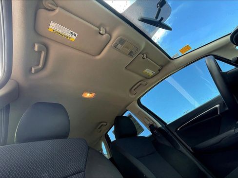 Used 2019 Honda Fit LX image 24