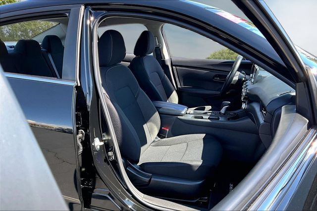Certified 2025 Nissan Sentra S FWD image 26
