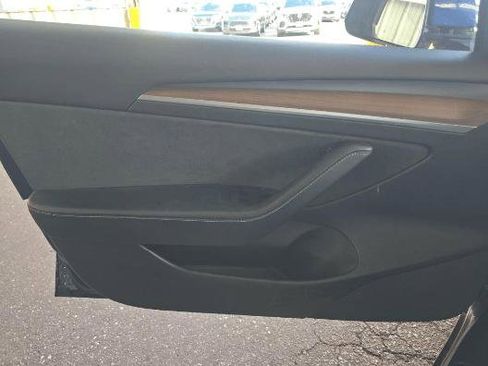 Used 2022 Tesla Model 3 Long Range image 18
