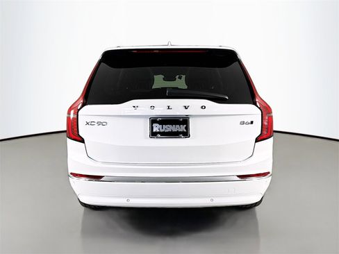 New 2025 Volvo XC90 B6 Plus w/ Protection Package Premier image 6