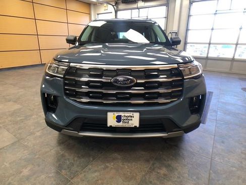 New 2026 Ford Explorer Active image 2