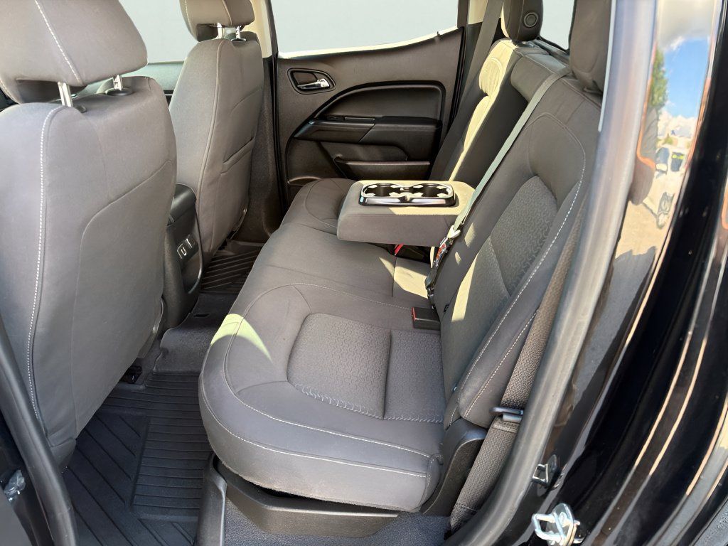 Used 2020 GMC Canyon SLE w/ Elevation Edition RWD image 11