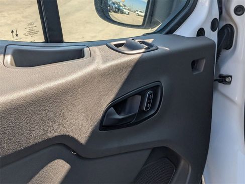Used 2024 Ford Transit 350 XLT image 13