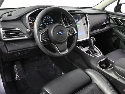 Used 2023 Subaru Outback Touring AWD/4WD image 11