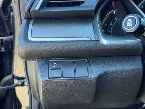 Used 2017 Honda Civic EX image 18