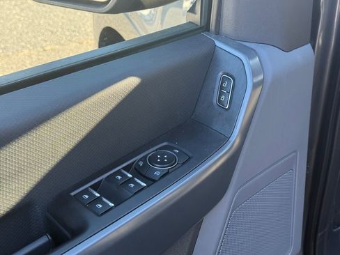 Used 2022 Ford F150 XLT image 19