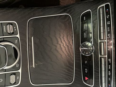 Used 2019 Mercedes-Benz E 300 w/ Premium 1 Package image 34