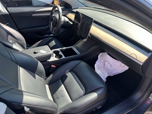 Used 2021 Tesla Model 3 Long Range AWD/4WD image 9