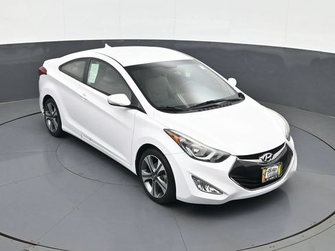 Used 2014 Hyundai Elantra FWD image 15