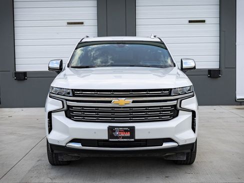 Used 2021 Chevrolet Tahoe Premier w/ Premium Package image 3