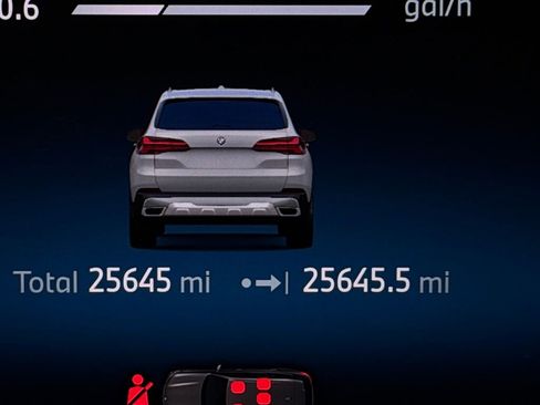 Used 2025 BMW X5 xDrive40i image 14