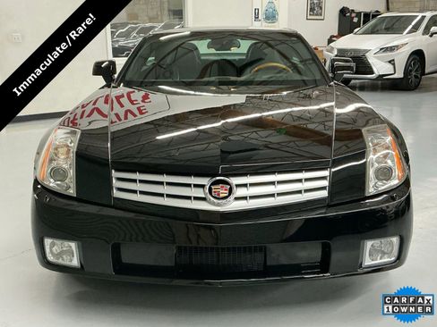 Used 2005 Cadillac XLR image 13