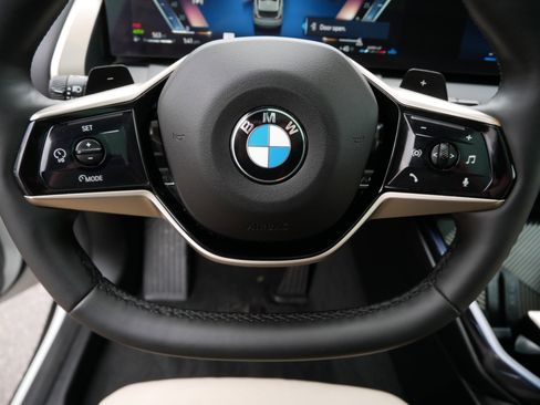 Used 2025 BMW X3 xDrive30i w/ Premium Package image 25