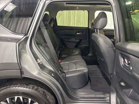 Certified 2025 Nissan Rogue SL w/ Tech Package image 10