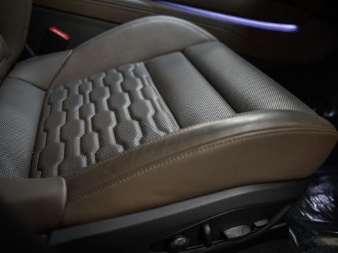 Used 2023 Audi RS e-tron GT w/ Carbon Performance Package image 39