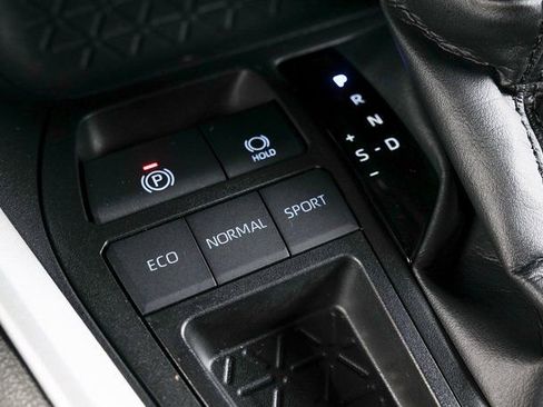 Used 2023 Toyota RAV4 LE image 20