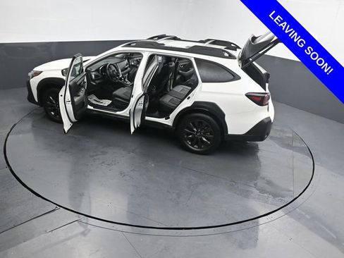 Used 2025 Subaru Outback Onyx Edition XT AWD/4WD image 35