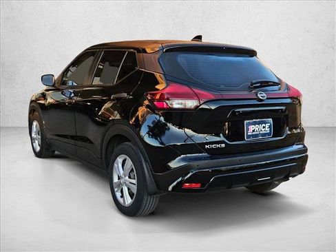 Used 2023 Nissan Kicks S image 7