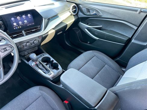 Certified 2024 Chevrolet Trax LS w/ LS Convenience Package image 21