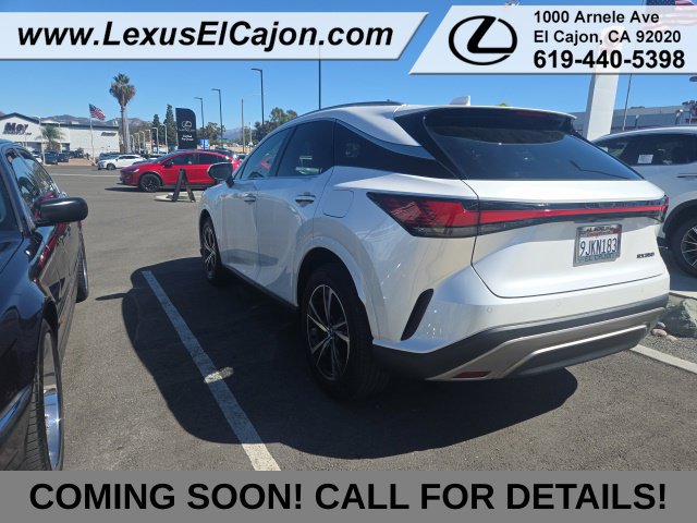 Used 2024 Lexus RX 350 Premium w/ Convenience Package FWD image 3
