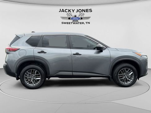 Used 2023 Nissan Rogue S FWD image 6