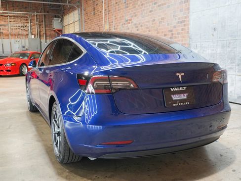 Used 2020 Tesla Model 3 Standard Range Plus RWD image 10