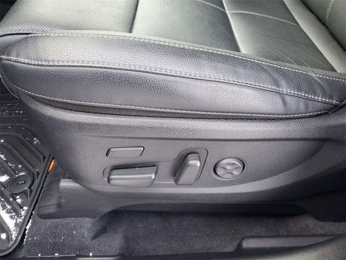 Used 2025 Kia Telluride SX w/ SX Captain's Chair Package image 8