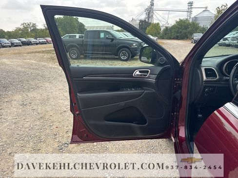 Used 2016 Jeep Grand Cherokee Overland w/ Advanced Technology Group image 9