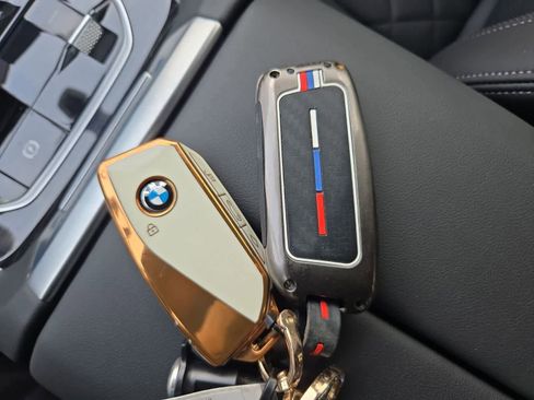 Used 2024 BMW X7 xDrive40i w/ M Sport Package image 35