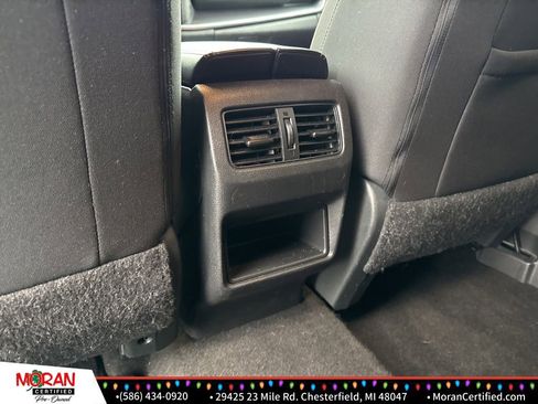 Used 2023 Nissan Rogue S image 24