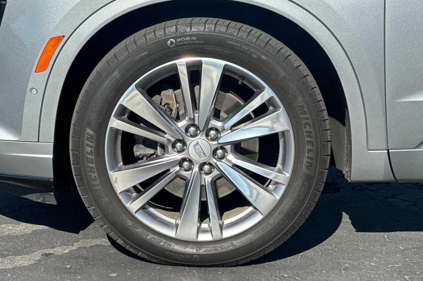 Certified 2024 Cadillac XT6 Premium Luxury w/ Technology Package FWD image 46
